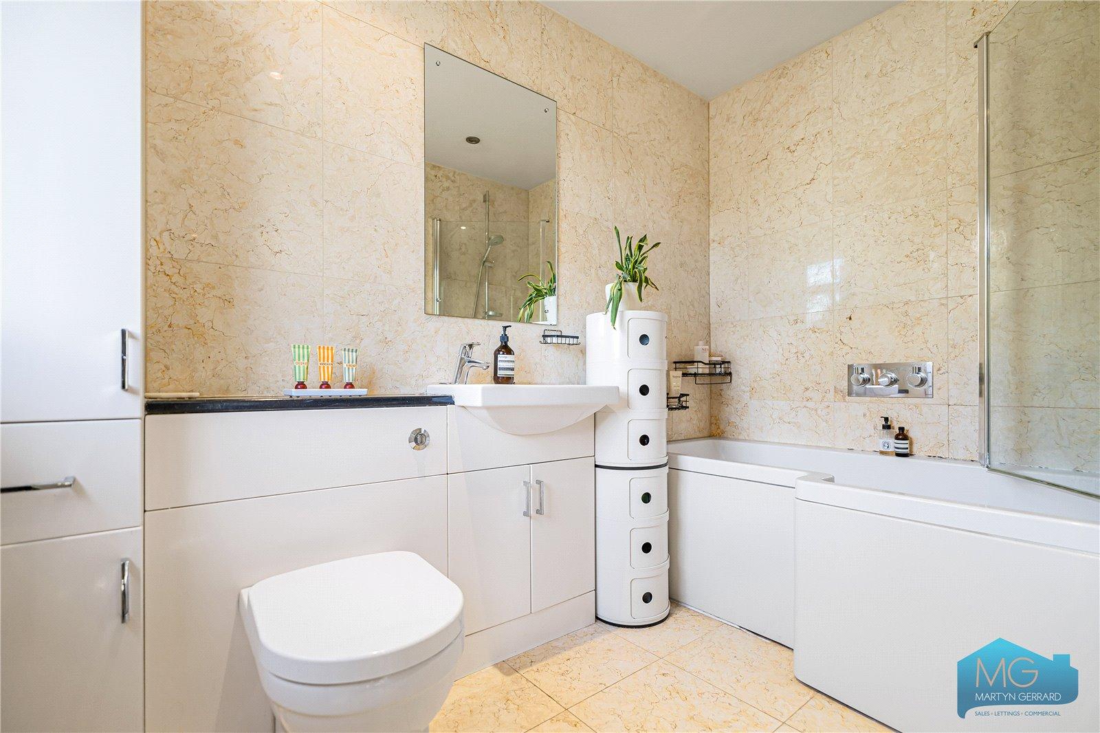 4 bedroom Semi-Detached House for sale - Martyn Gerrard