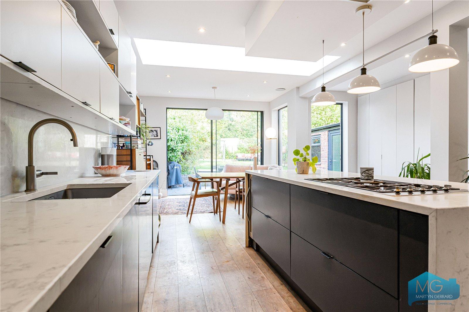 4 bedroom Semi-Detached House for sale - Martyn Gerrard