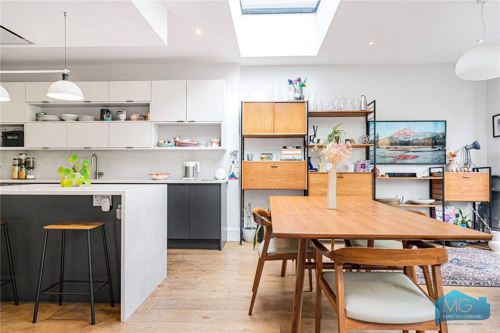 4 bedroom Semi-Detached House for sale - Martyn Gerrard