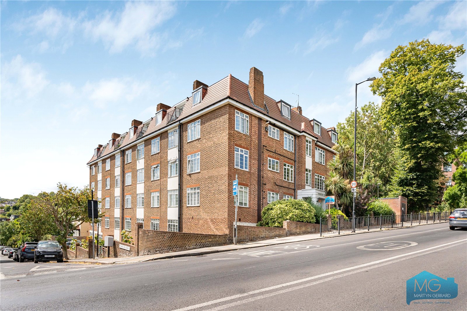 2 bedroom Ground Floor Flat for sale - Martyn Gerrard