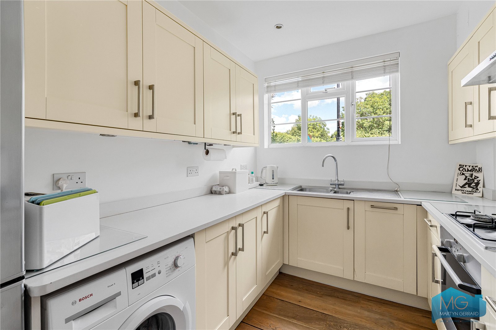 2 bedroom Ground Floor Flat for sale - Martyn Gerrard