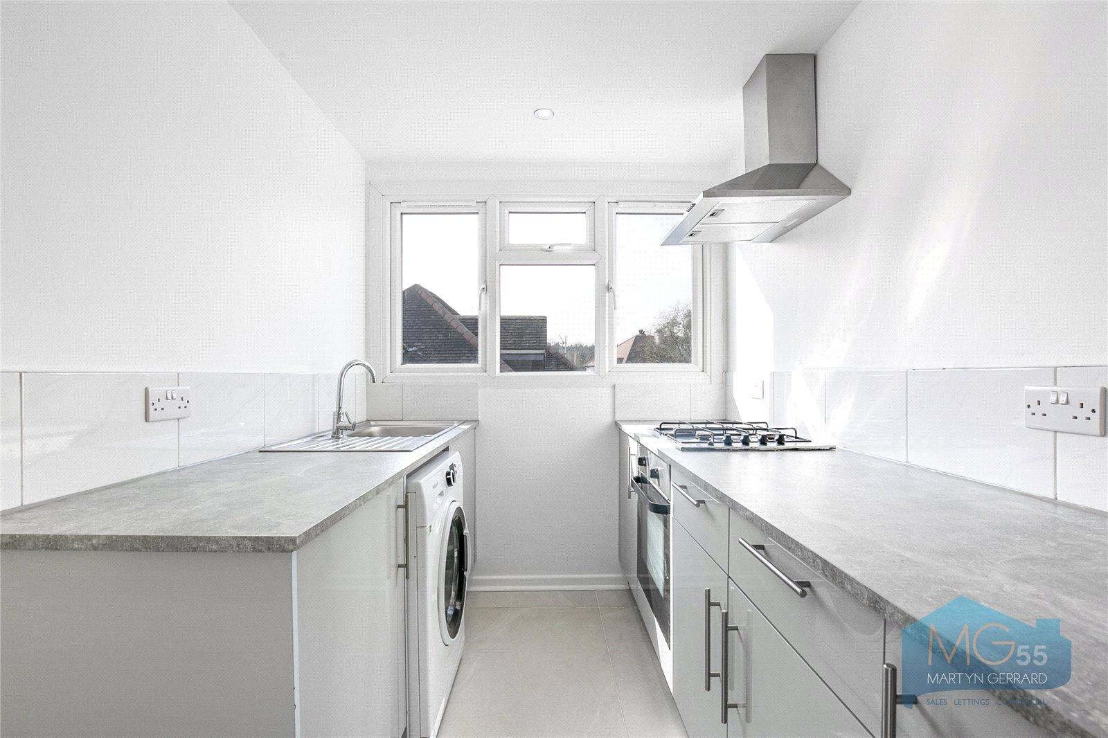 2 bedroom Apartment to rent - Martyn Gerrard