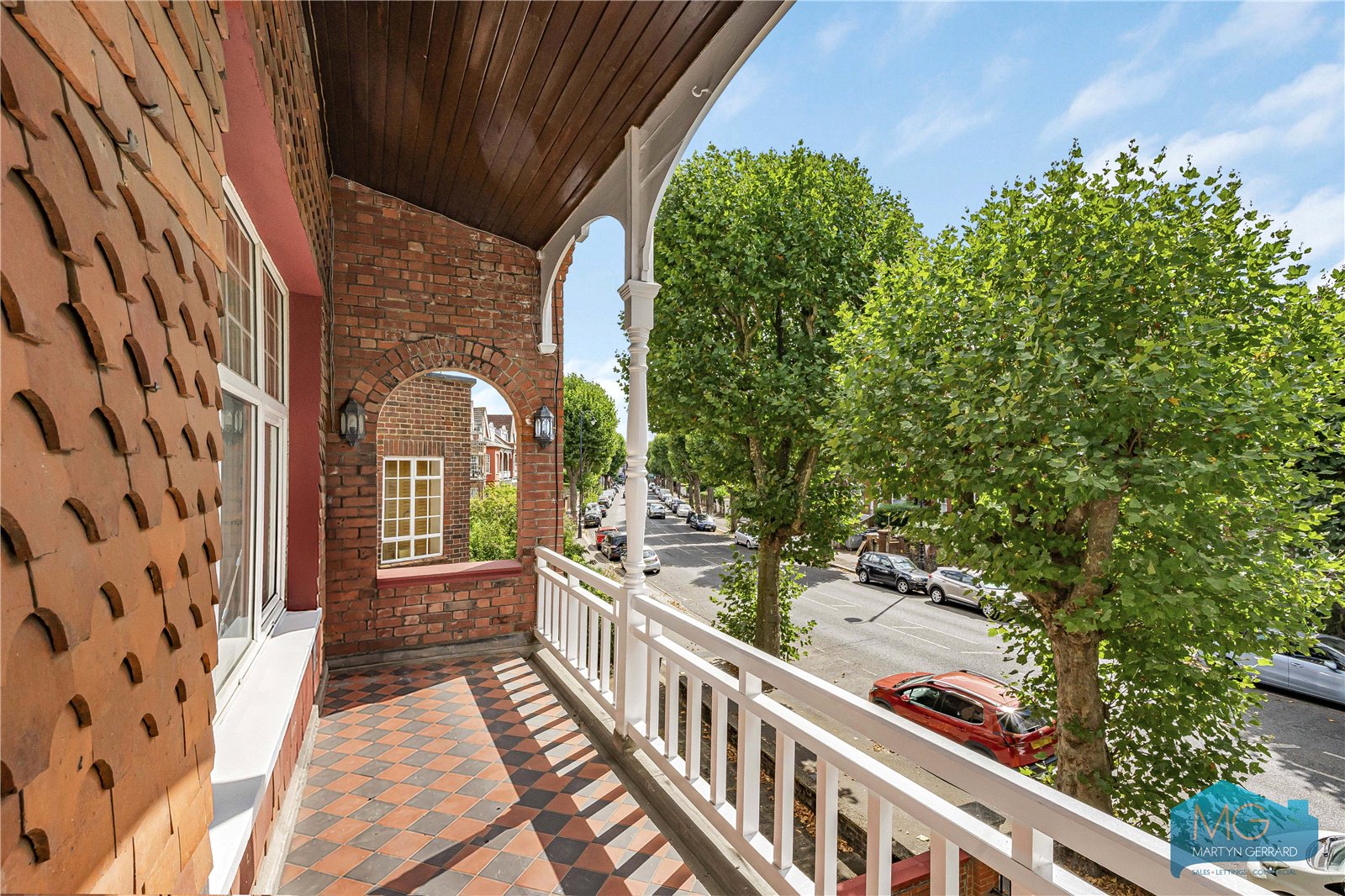 2 bedroom Apartment for sale - Martyn Gerrard