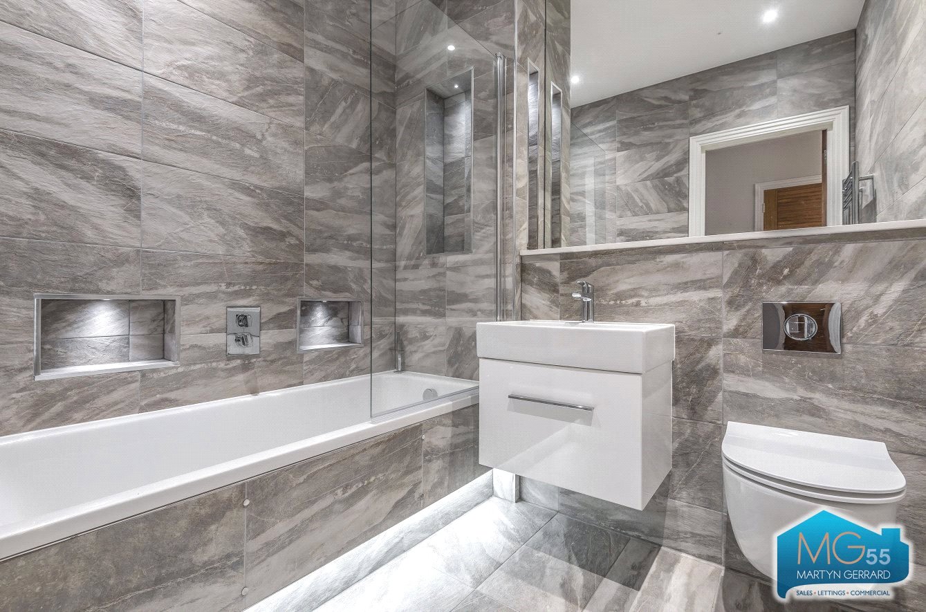 2 bedroom Apartment to rent - Martyn Gerrard