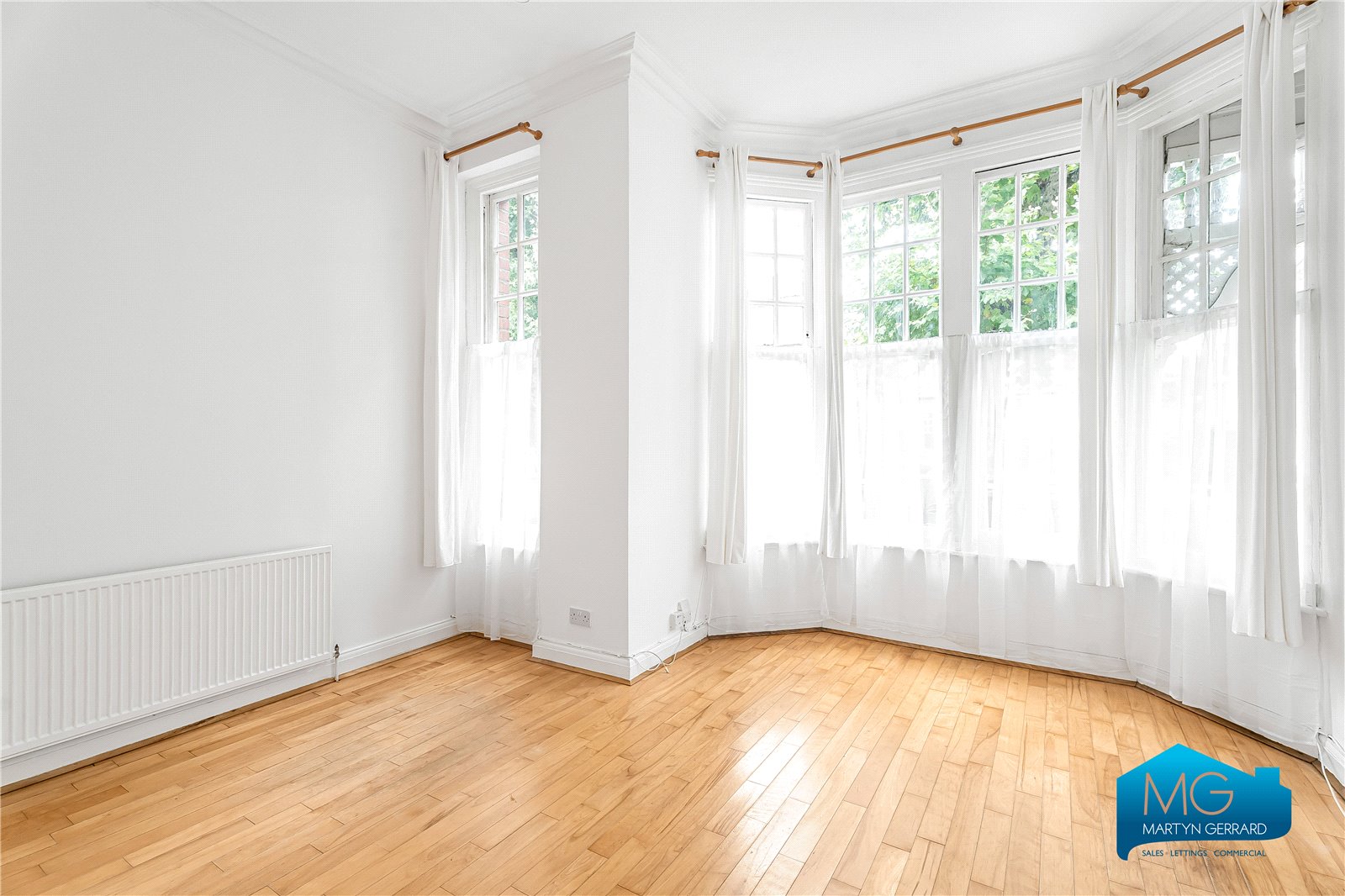 1 bedroom Semi-Detached House to rent - Martyn Gerrard
