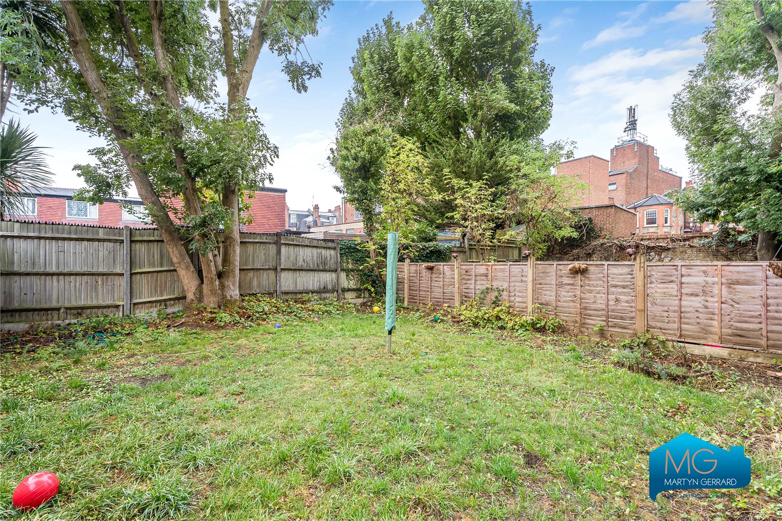 1 bedroom Semi-Detached House to rent - Martyn Gerrard