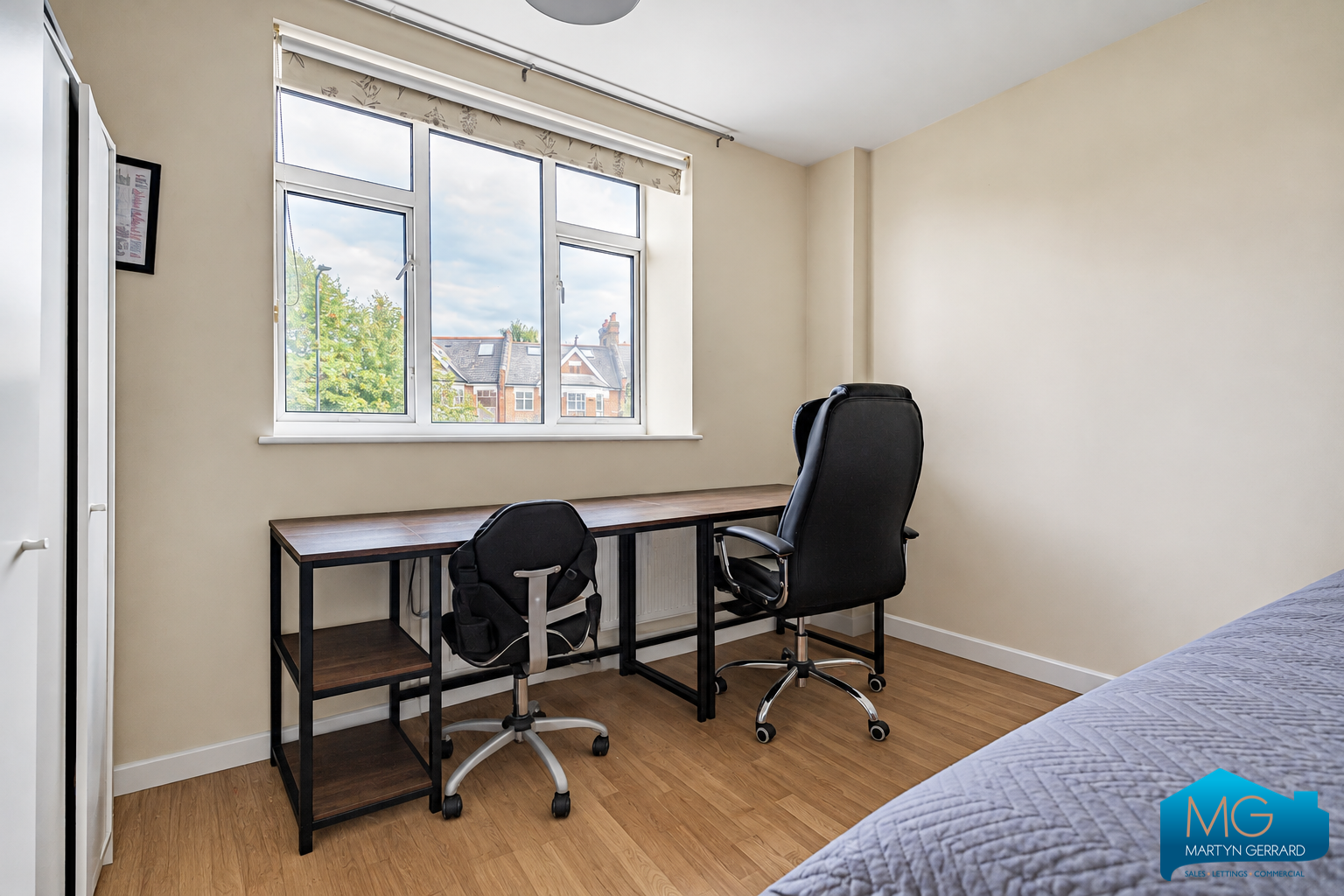 2 bedroom Apartment to rent - Martyn Gerrard