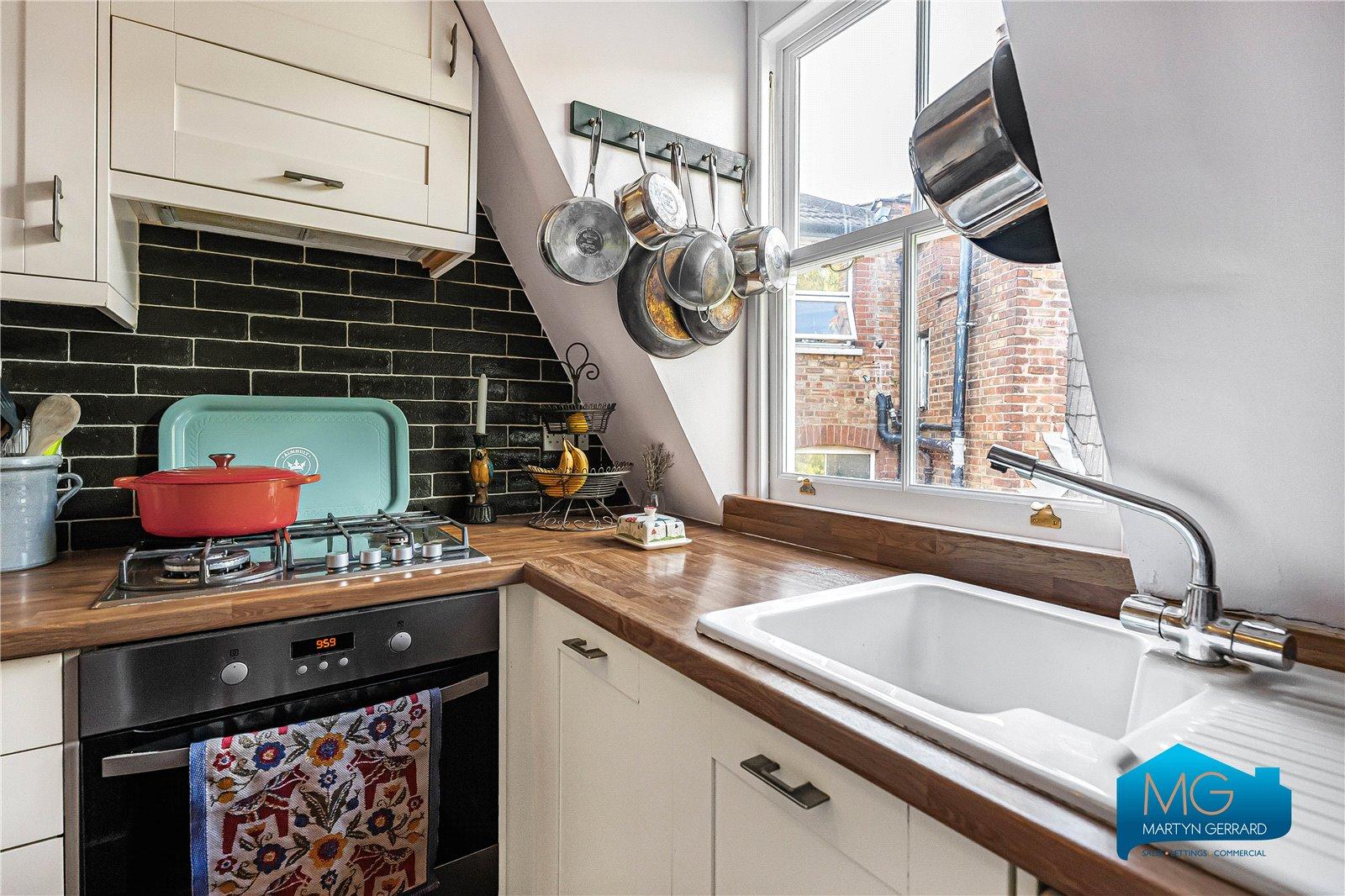 3 bedroom Terraced House to rent - Martyn Gerrard