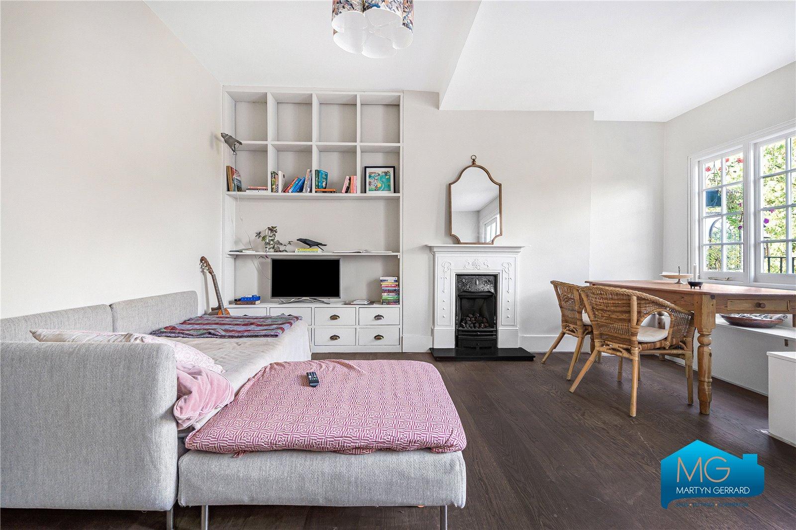 3 bedroom Terraced House to rent - Martyn Gerrard