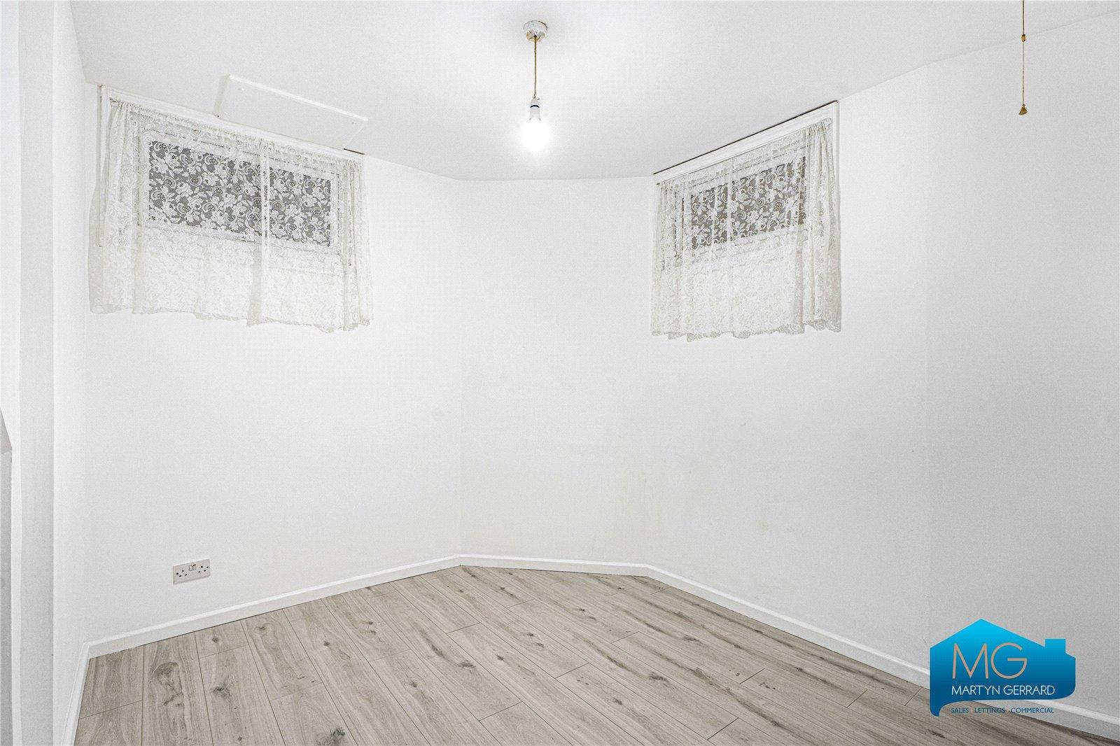 1 bedroom Ground Floor Flat to rent - Martyn Gerrard