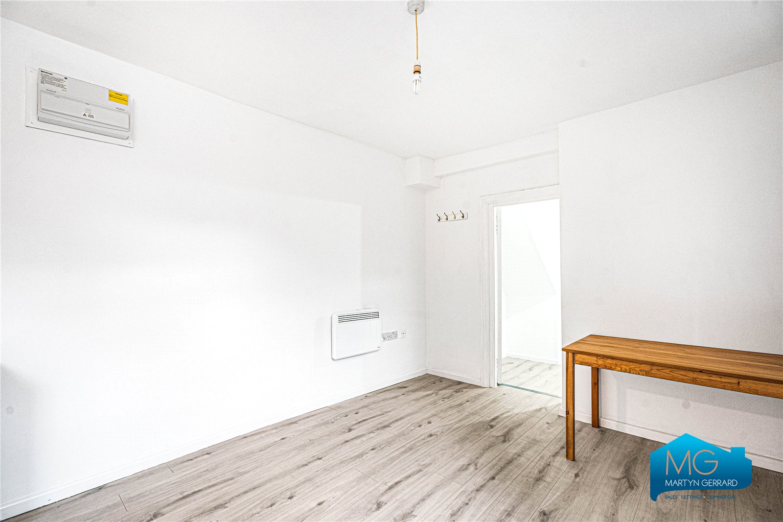 1 bedroom Ground Floor Flat to rent - Martyn Gerrard
