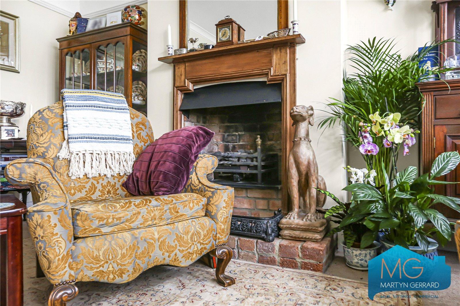 4 bedroom Terraced House for sale - Martyn Gerrard