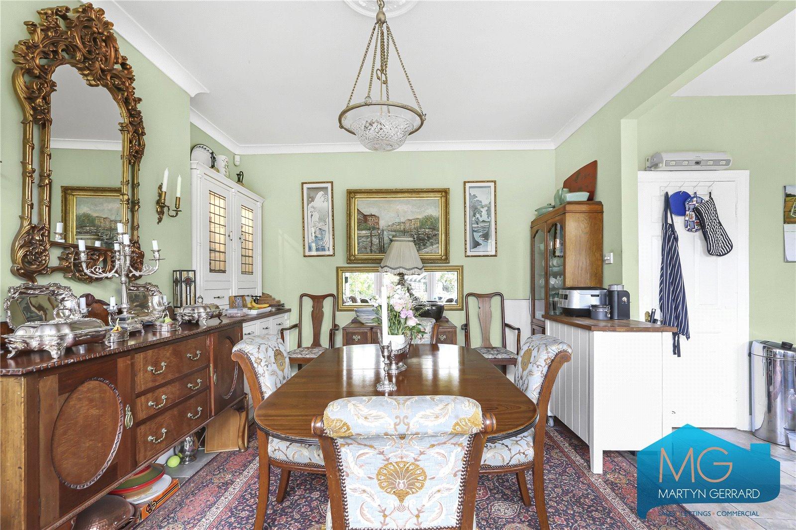 4 bedroom Terraced House for sale - Martyn Gerrard