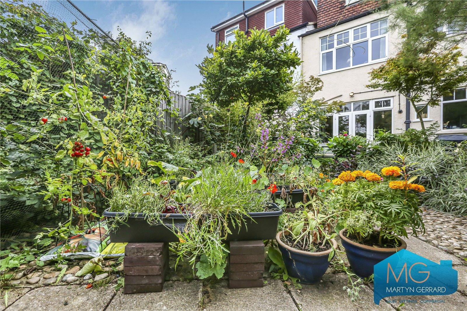 4 bedroom Terraced House for sale - Martyn Gerrard