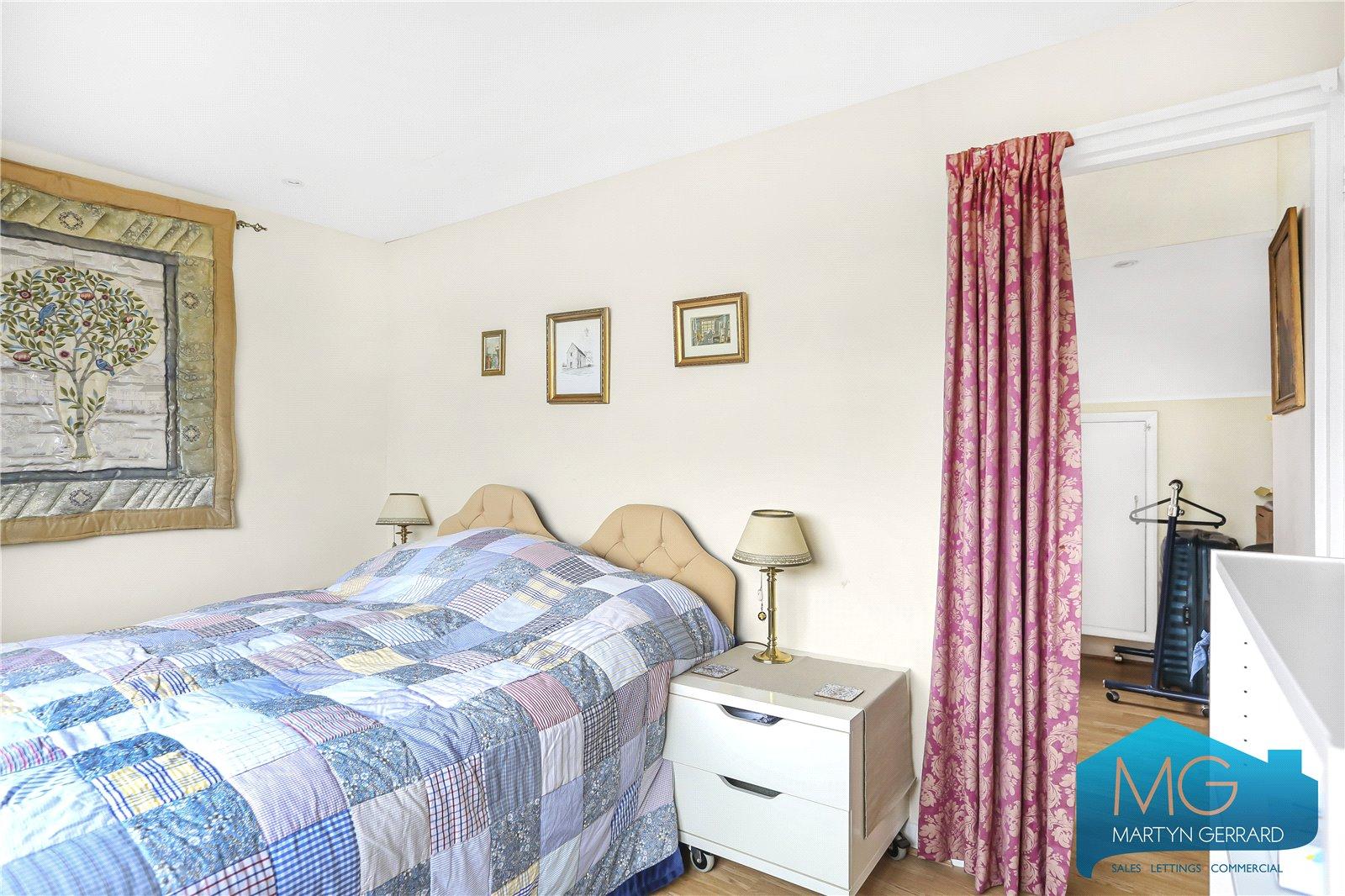4 bedroom Terraced House for sale - Martyn Gerrard