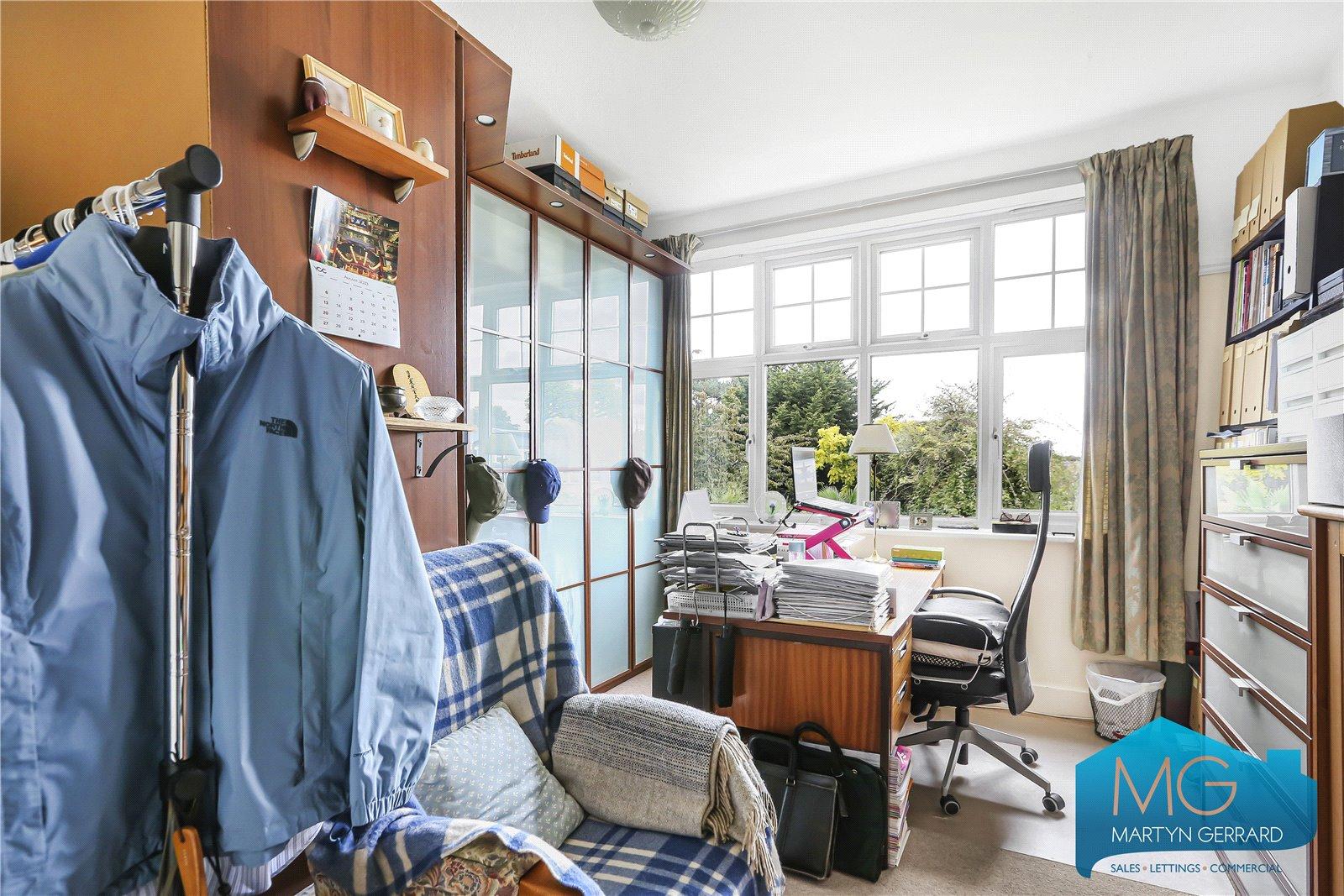 4 bedroom Terraced House for sale - Martyn Gerrard