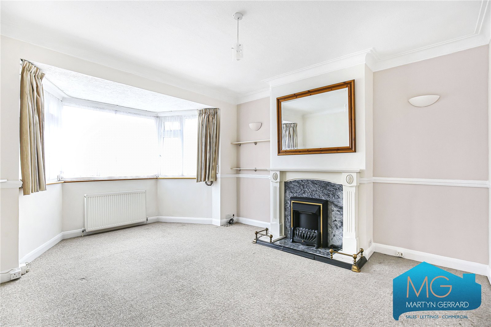 Glenhurst Road, North Finchley, London, N12+ - Martyn Gerrard