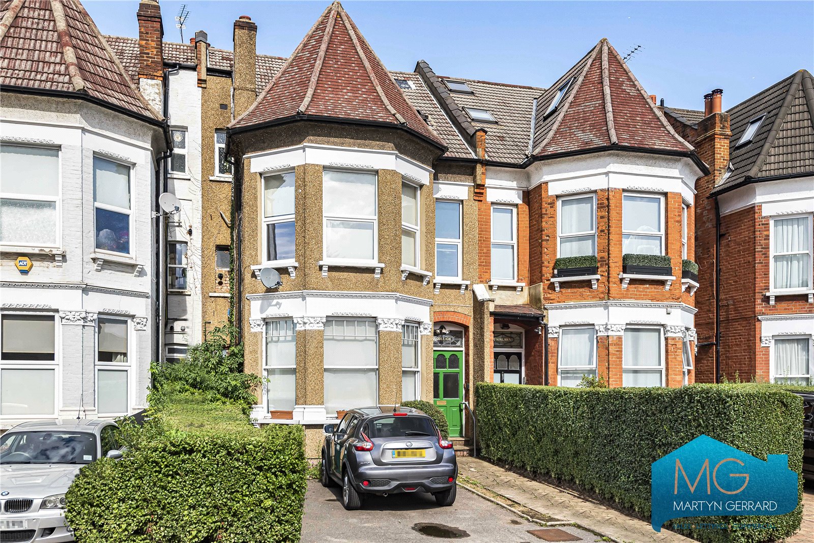 Woodside Park Road, North Finchley, London, N12+ - Martyn Gerrard