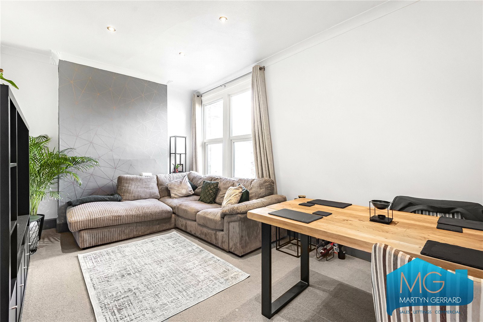 Woodside Park Road, North Finchley, London, N12+ - Martyn Gerrard