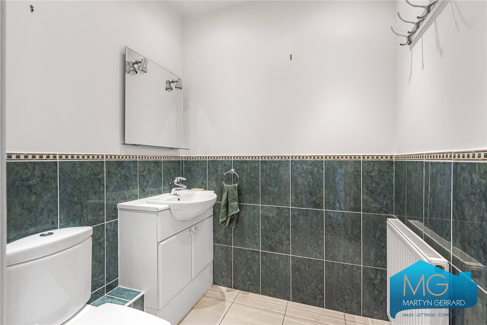 2 bedroom Apartment for sale - Martyn Gerrard