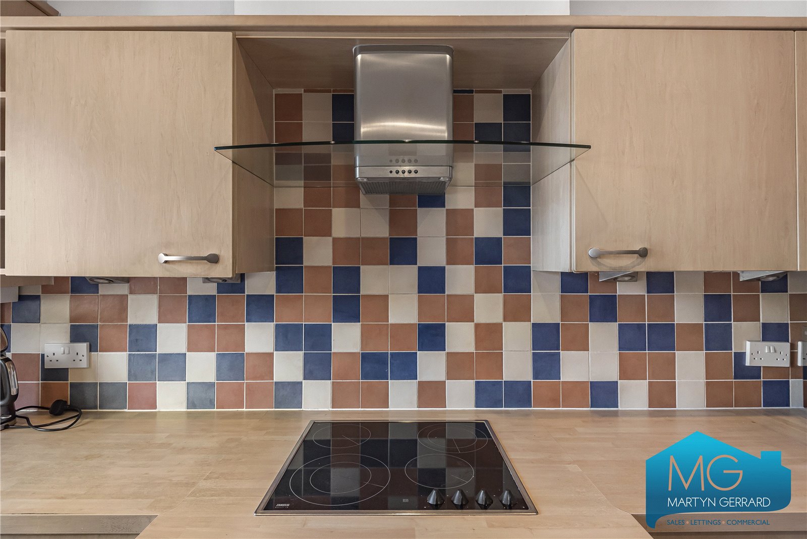 2 bedroom Apartment for sale - Martyn Gerrard