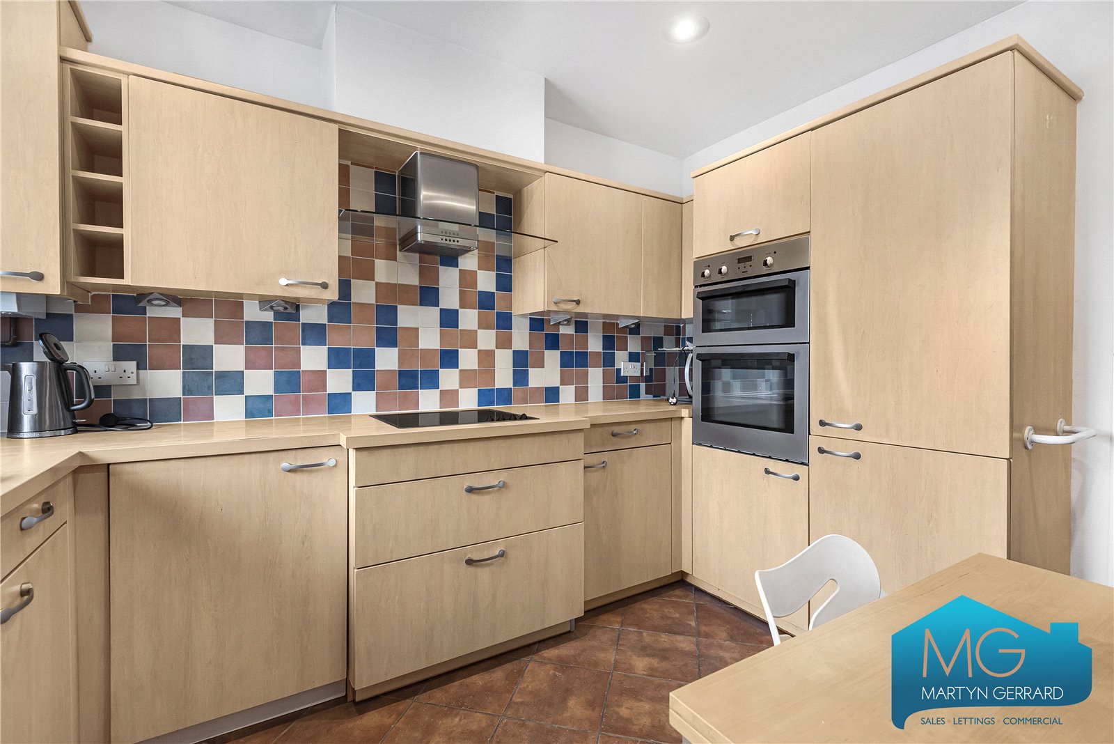 2 bedroom Apartment for sale - Martyn Gerrard