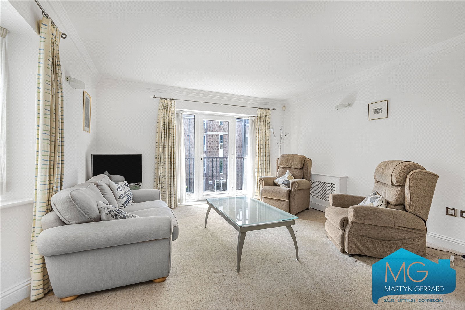 2 bedroom Apartment for sale - Martyn Gerrard