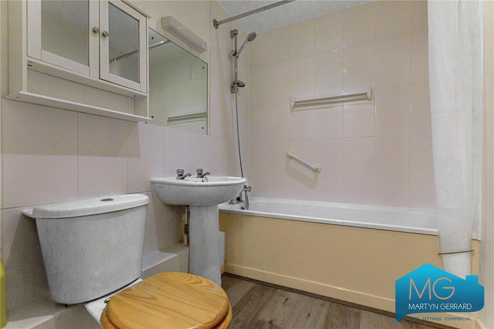 1 bedroom Ground Floor Flat for sale - Martyn Gerrard