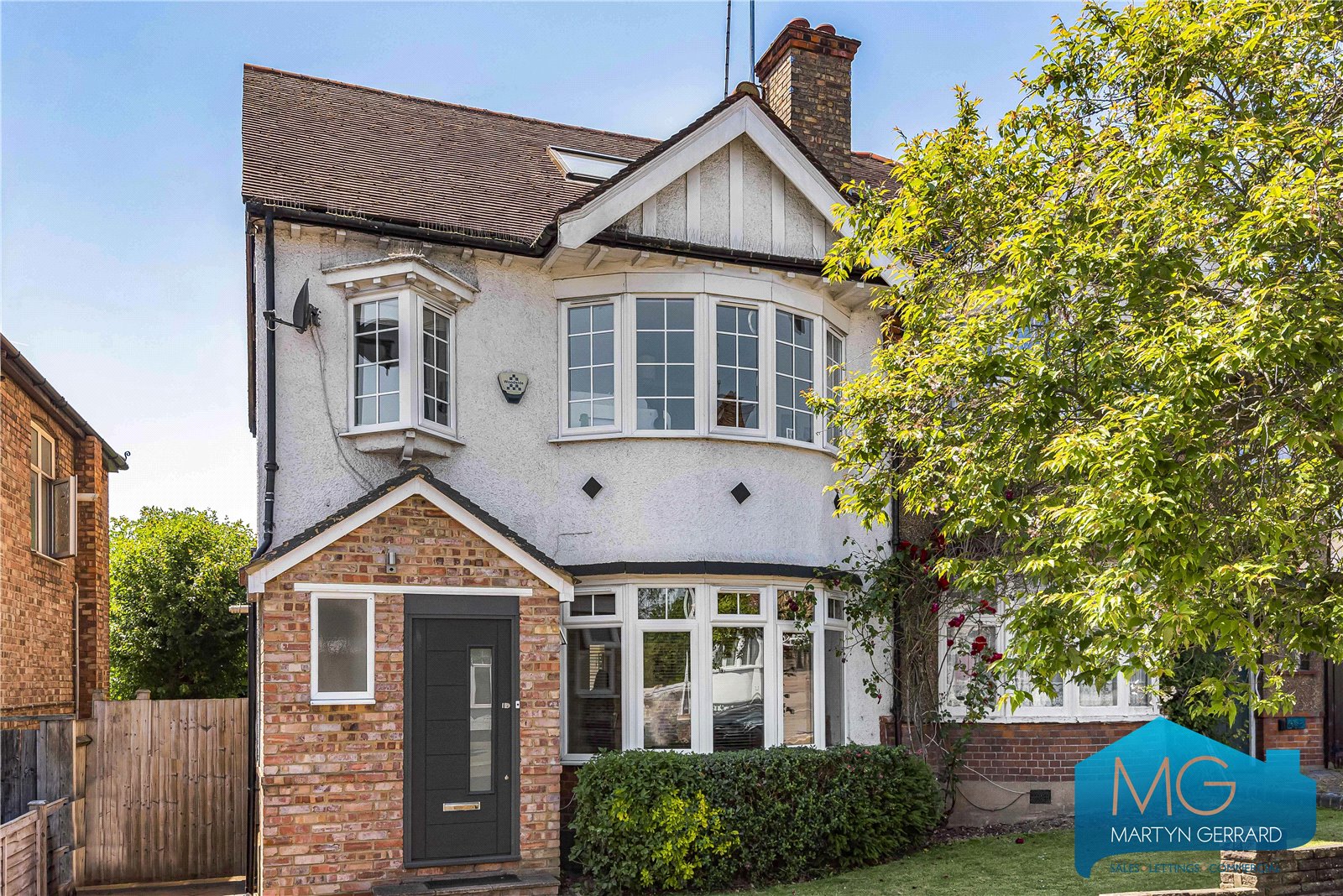 Ashurst Road, North Finchley, London, N12+ - Martyn Gerrard