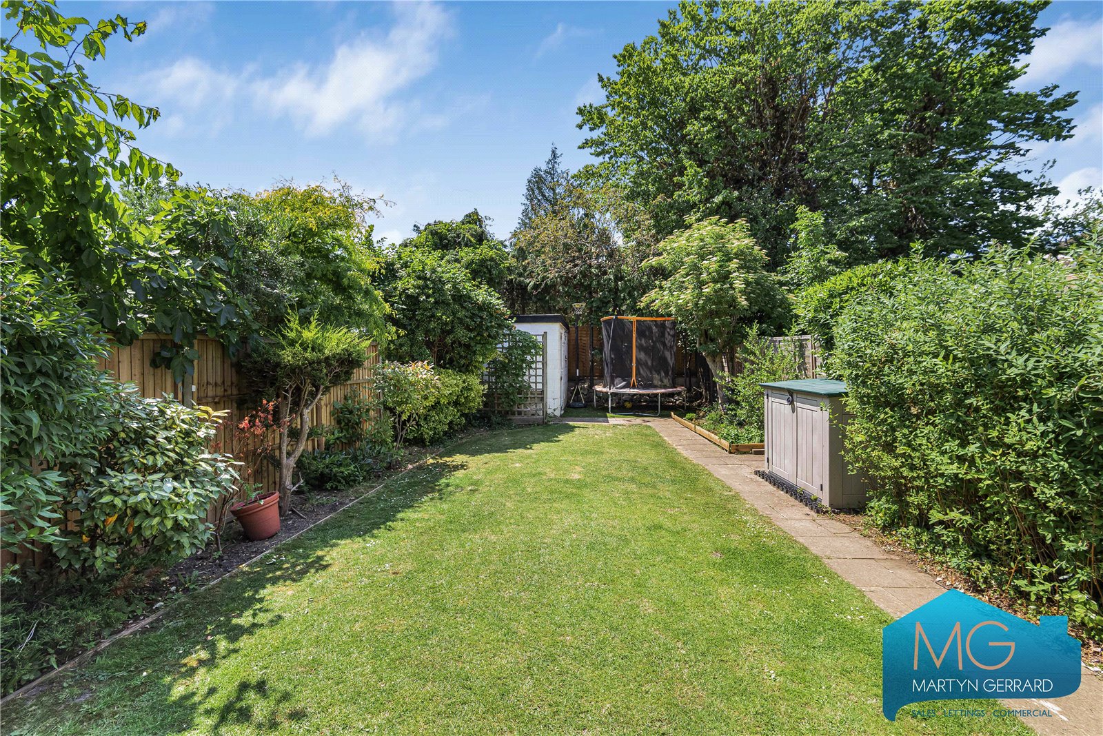 Ashurst Road, North Finchley, London, N12+ - Martyn Gerrard