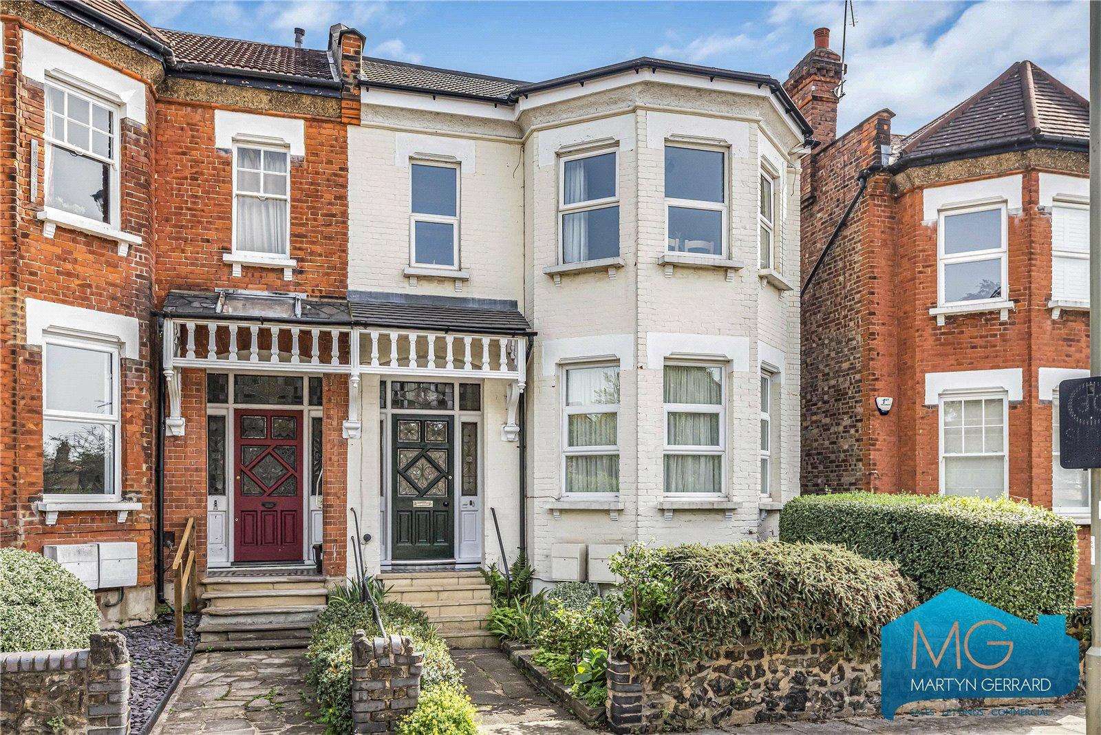 2 bedroom Apartment for sale - Martyn Gerrard