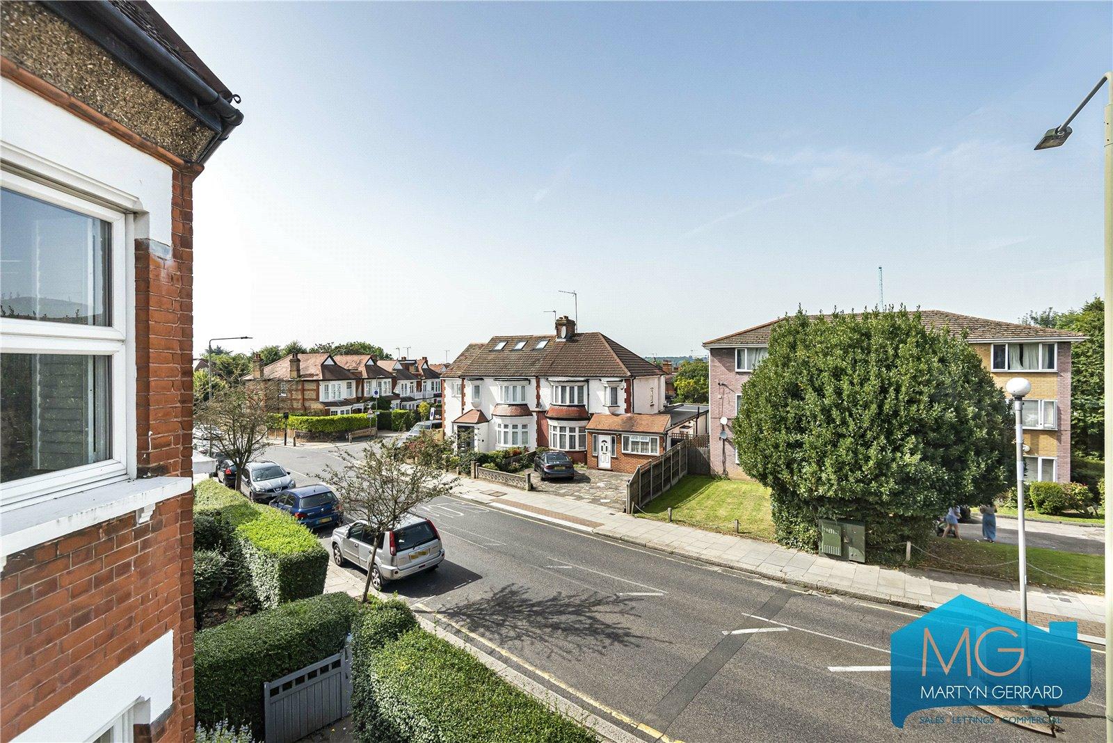 2 bedroom Apartment for sale - Martyn Gerrard