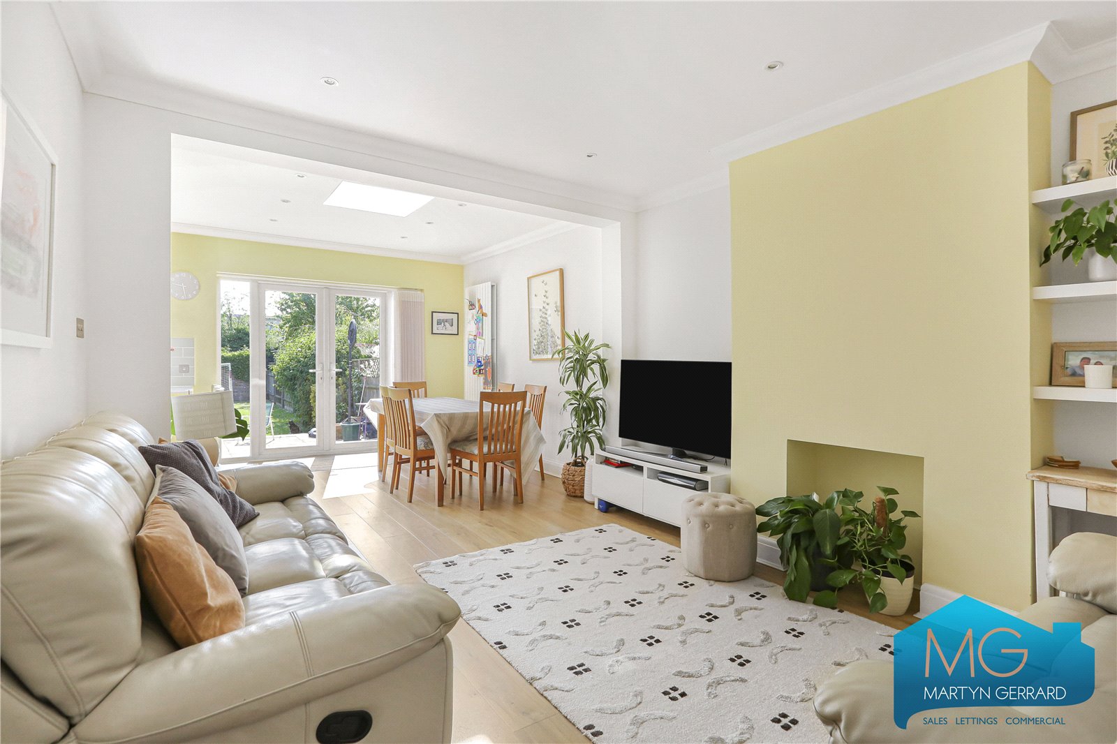 3 bedroom Semi-Detached House for sale - Martyn Gerrard