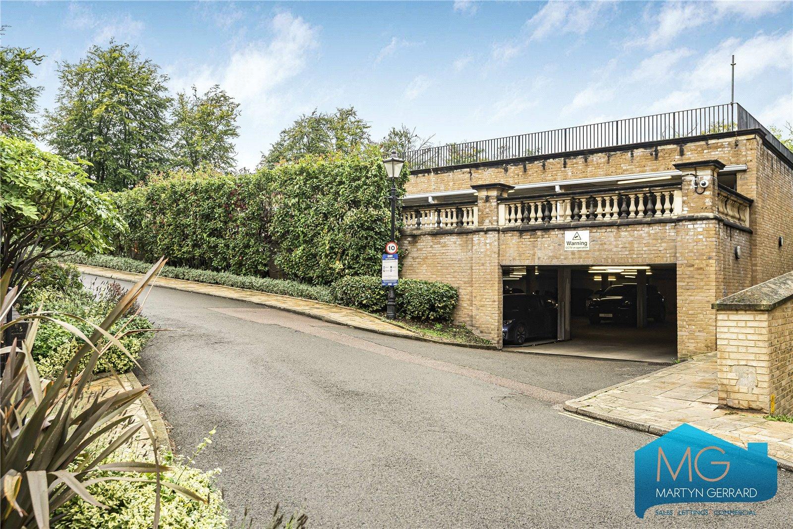 2 bedroom Apartment for sale - Martyn Gerrard