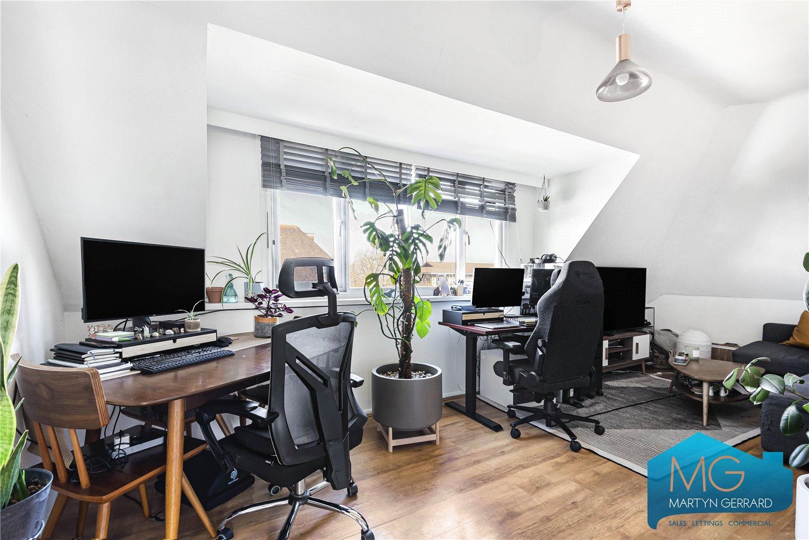 1 bedroom Apartment for sale - Martyn Gerrard