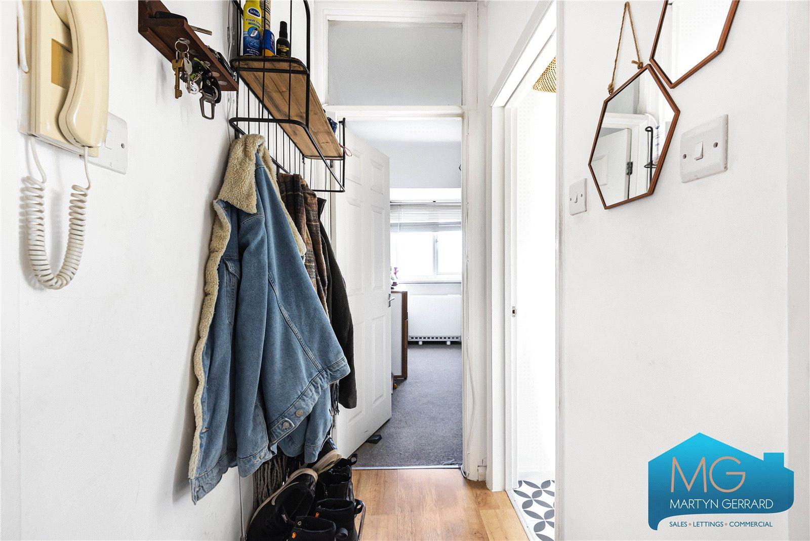 1 bedroom Apartment for sale - Martyn Gerrard