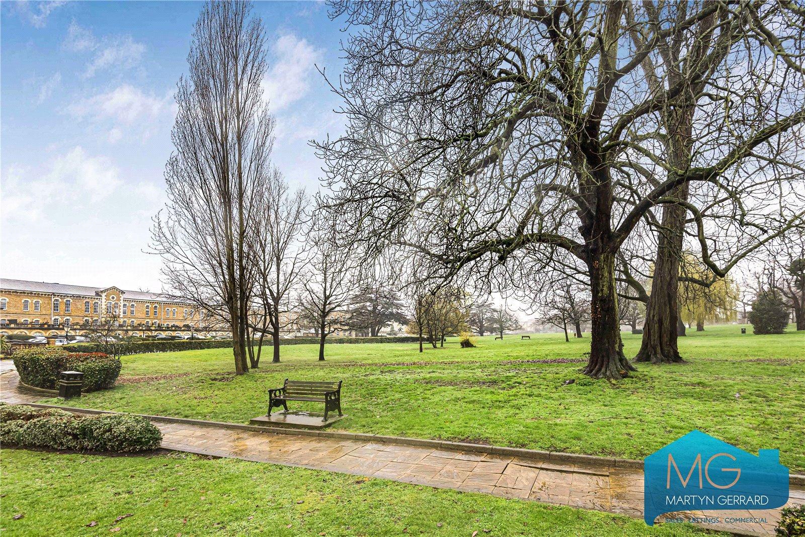 2 bedroom Apartment for sale - Martyn Gerrard