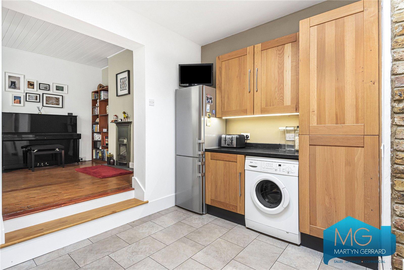 4 bedroom Semi-Detached House for sale - Martyn Gerrard