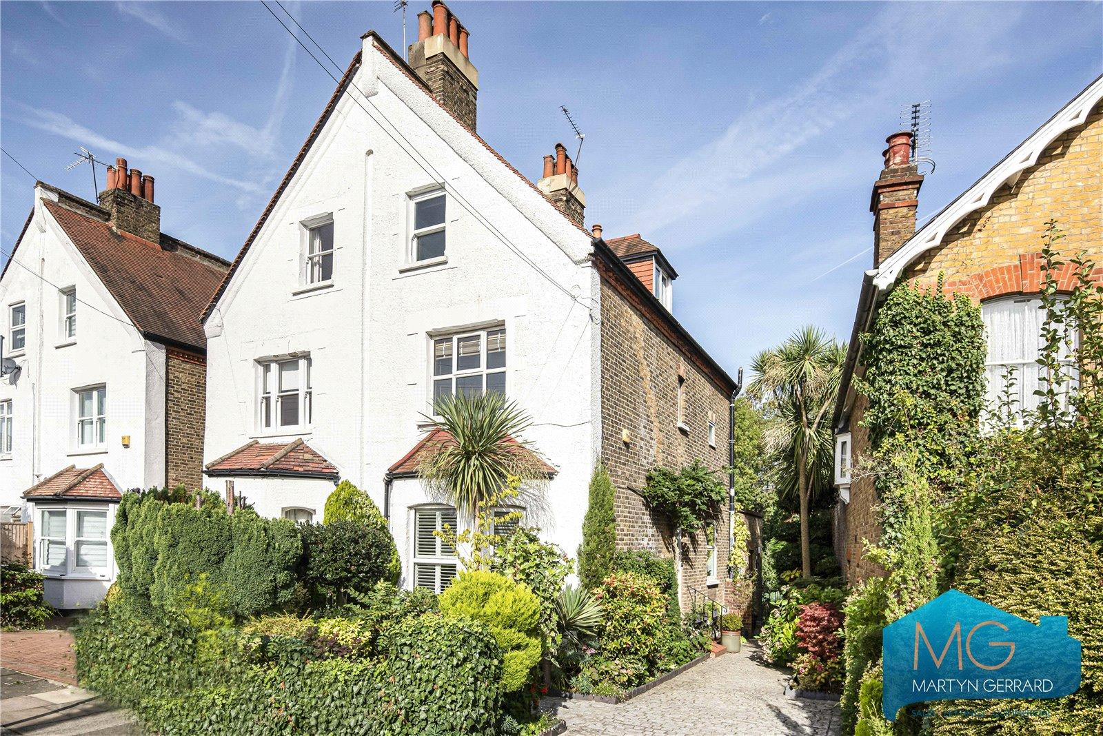 4 bedroom Semi-Detached House for sale - Martyn Gerrard