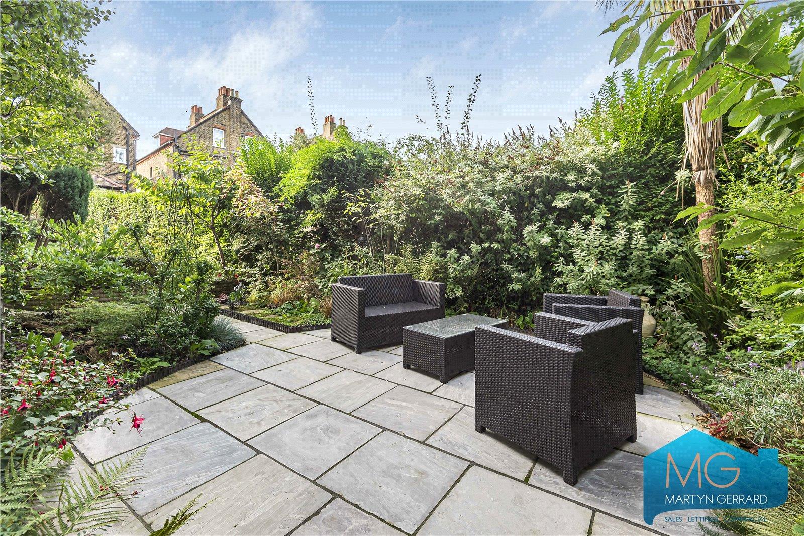 4 bedroom Semi-Detached House for sale - Martyn Gerrard