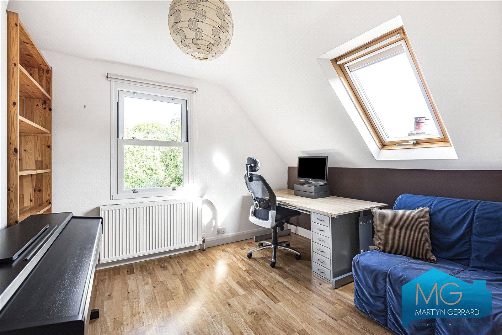 4 bedroom Semi-Detached House for sale - Martyn Gerrard