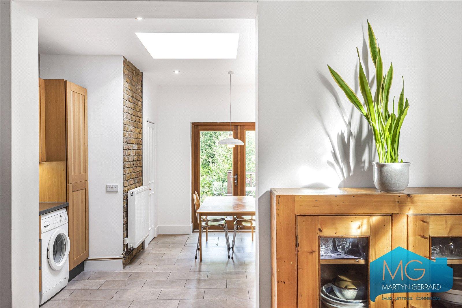 4 bedroom Semi-Detached House for sale - Martyn Gerrard