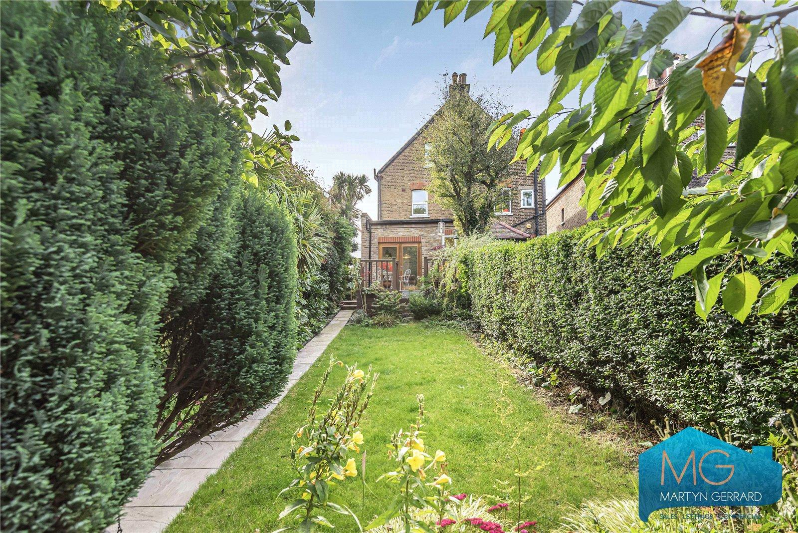 4 bedroom Semi-Detached House for sale - Martyn Gerrard