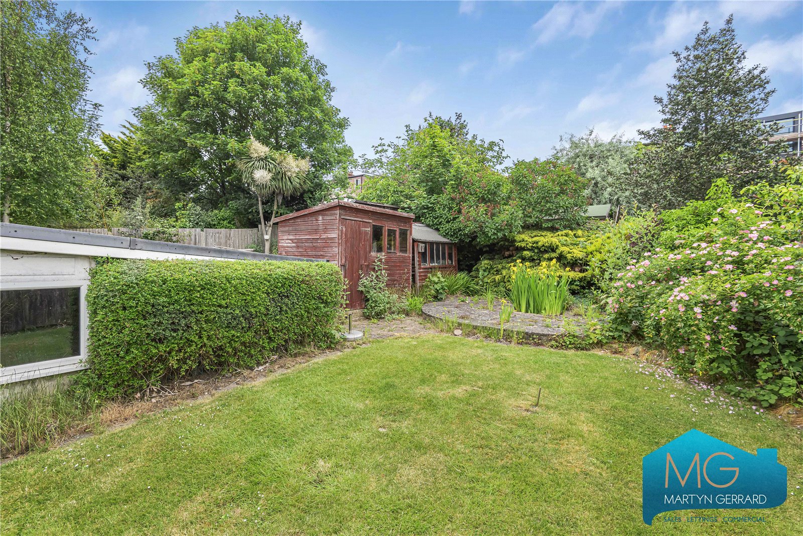 Ravensdale Avenue, North Finchley, N12+ - Martyn Gerrard