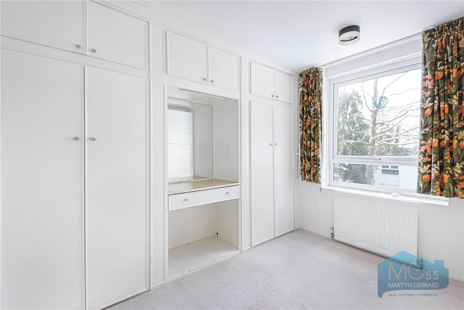 2 bedroom Terraced House for sale - Martyn Gerrard