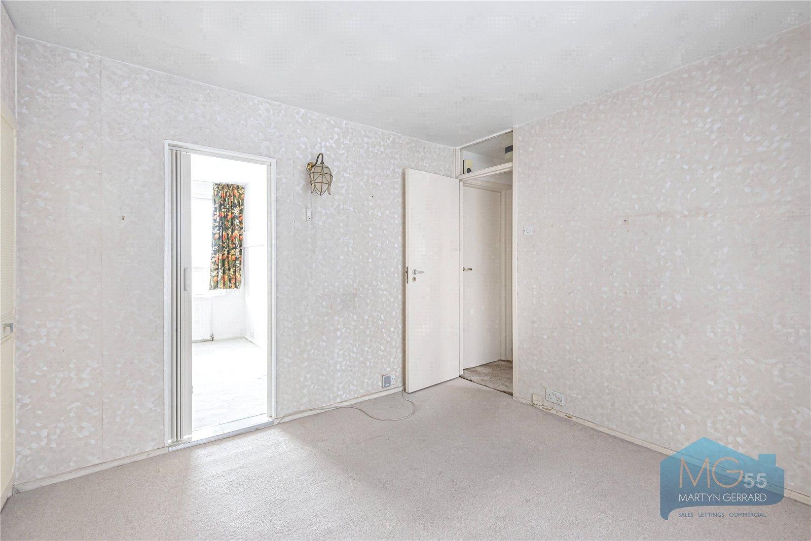 2 bedroom Terraced House for sale - Martyn Gerrard