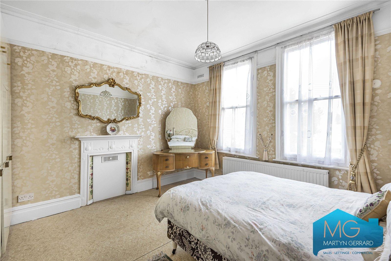 3 bedroom Semi-Detached House for sale - Martyn Gerrard