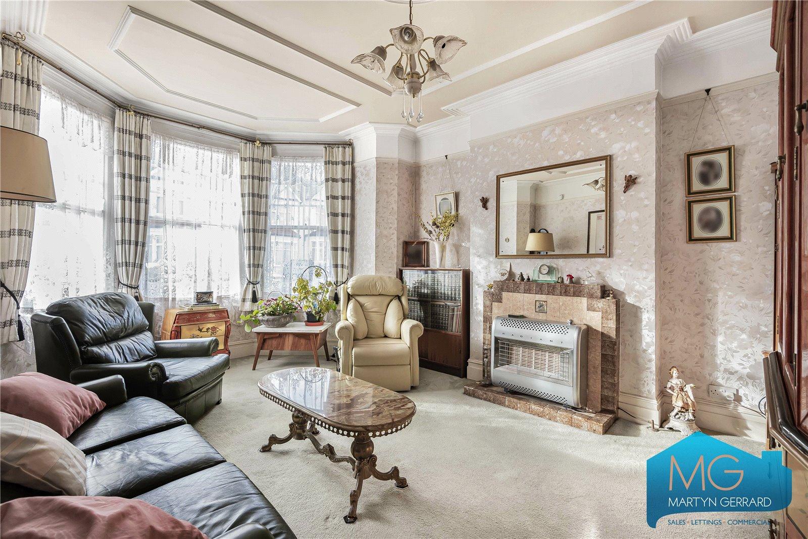 3 bedroom Semi-Detached House for sale - Martyn Gerrard