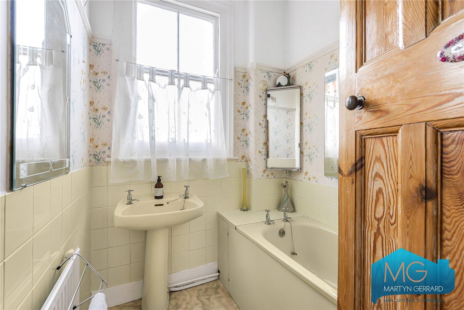 3 bedroom Semi-Detached House for sale - Martyn Gerrard