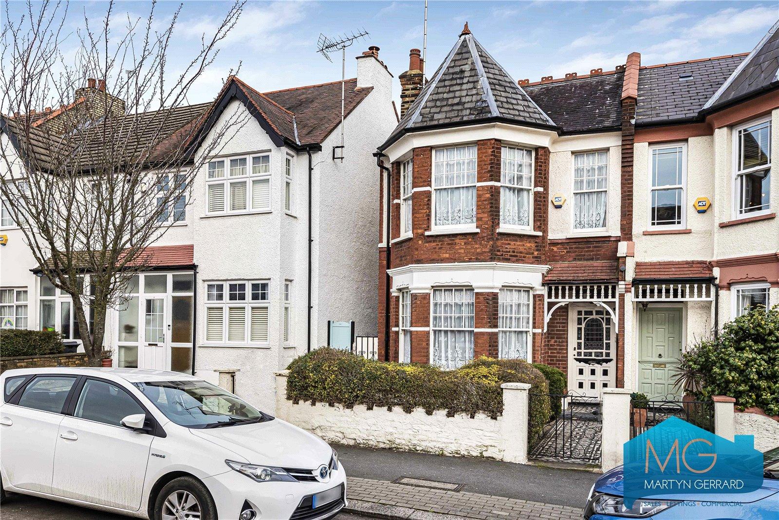 3 bedroom Semi-Detached House for sale - Martyn Gerrard